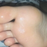 尽情享受高颜值小姐姐的白嫩玉足，tian完不过瘾熟睡继续吃
